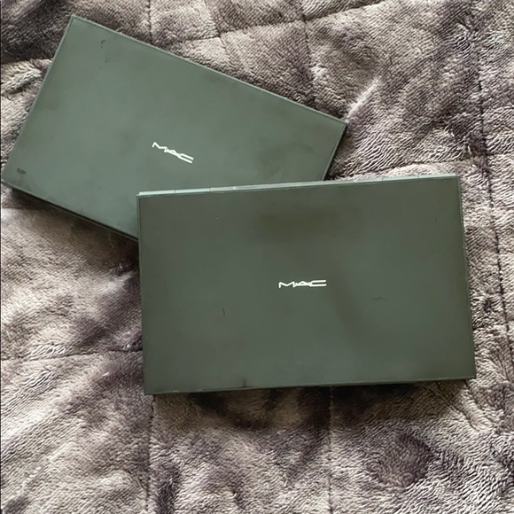 M.A.C. Cosmetics Small 30 Eyeshadow Cases NWOT - Picture 3 of 3